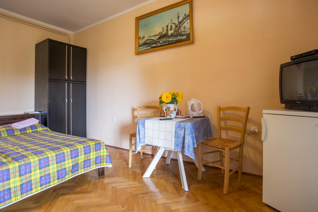 Guest House Nada 392 Póla Kültér fotó